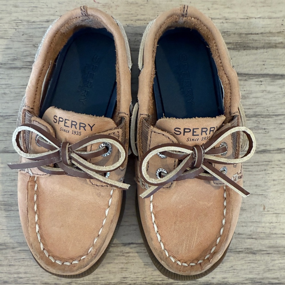 Sperry Tan/Brown Kids Moccasins